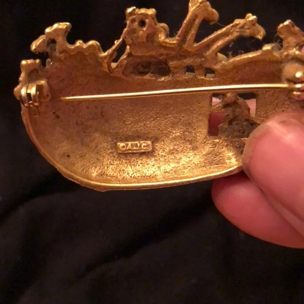 AJC Vintage Noah’s‎ Ark Brooch Pin